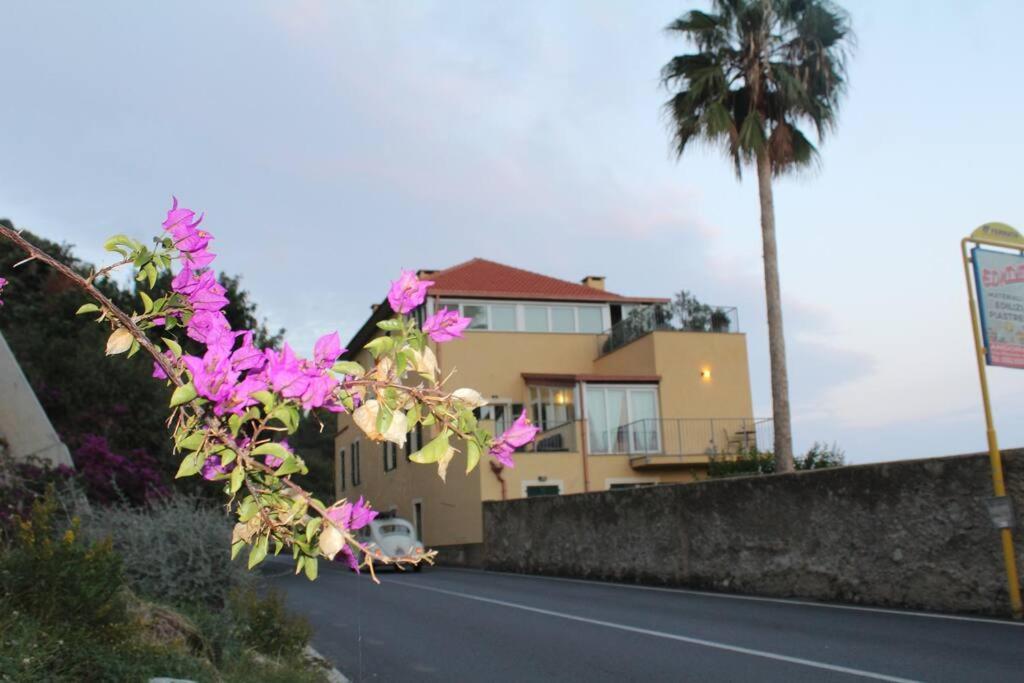 Appartamento Romantico Con Piscina Cervo Exterior photo