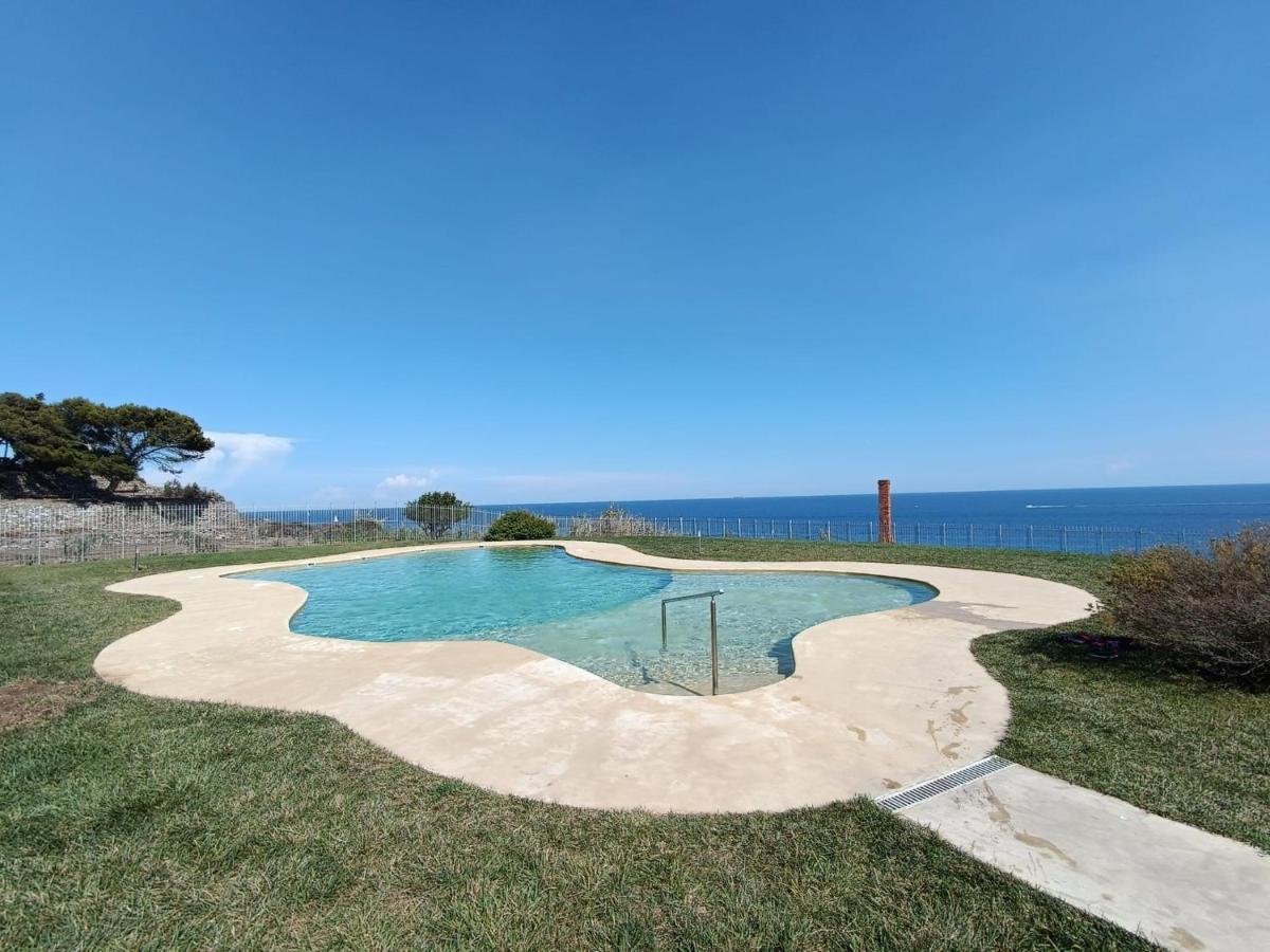 Appartamento Romantico Con Piscina Cervo Exterior photo