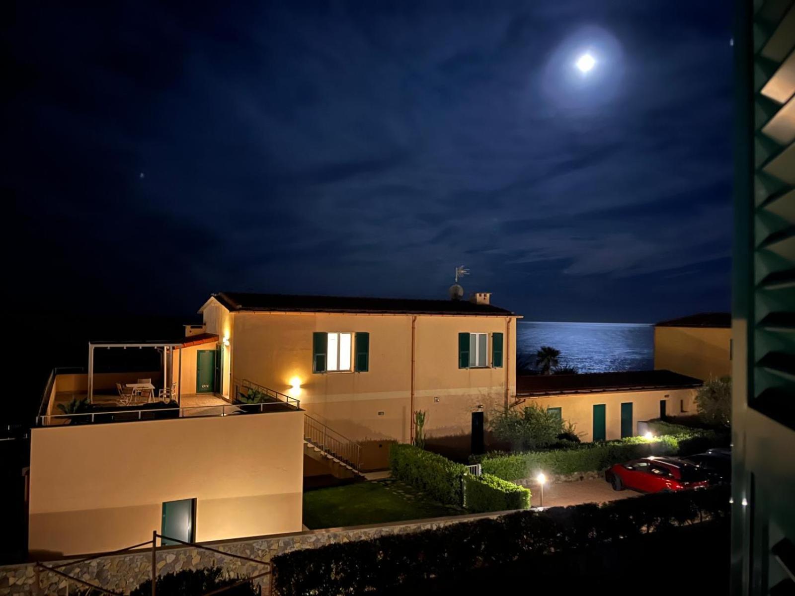 Appartamento Romantico Con Piscina Cervo Exterior photo